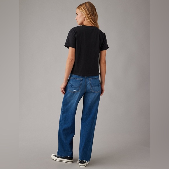 AE Classic Graphic Tee, Y2K size Medium, BNWT! - Picture 3 of 8